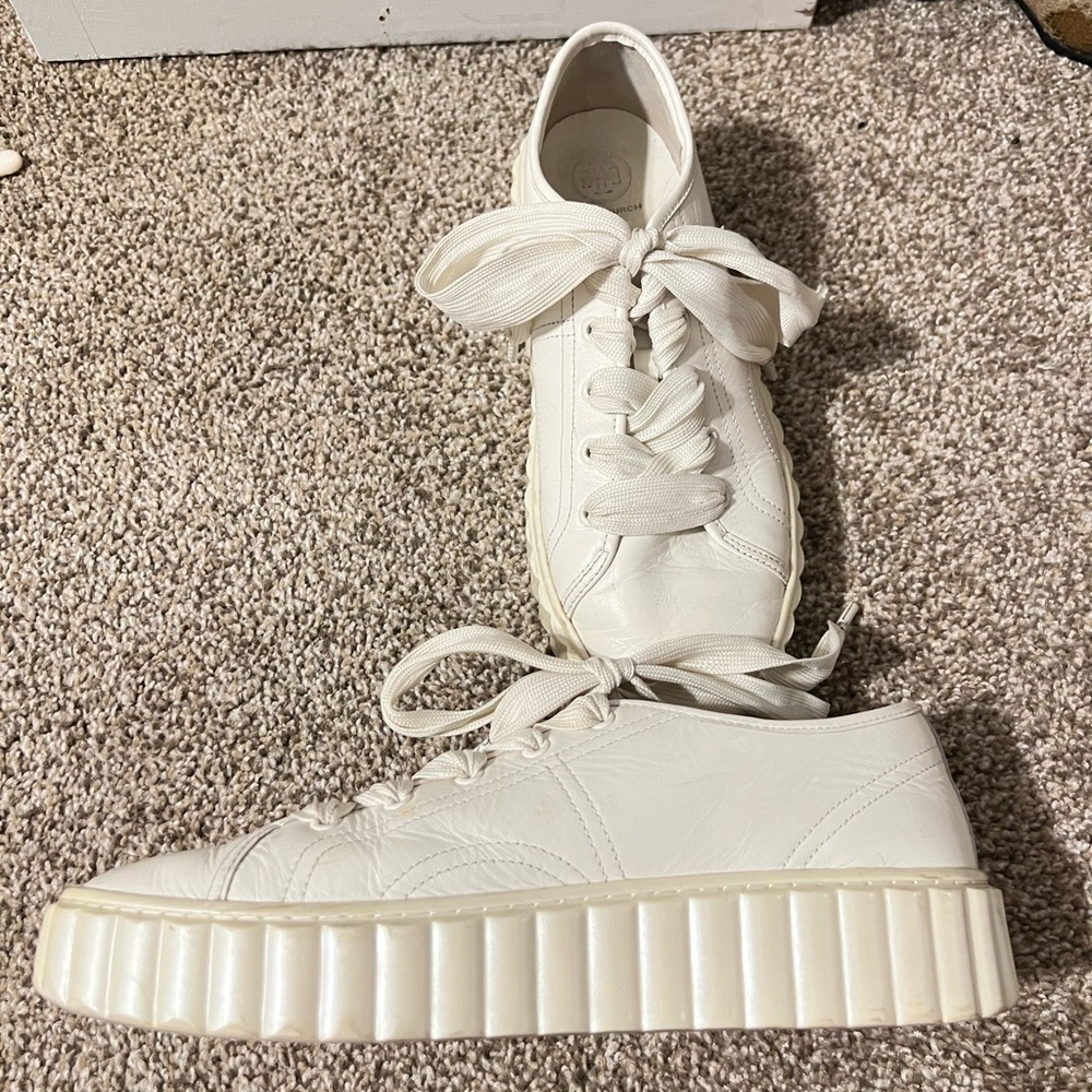 Tory Burch White Calf Leather Scallop Sneakers
